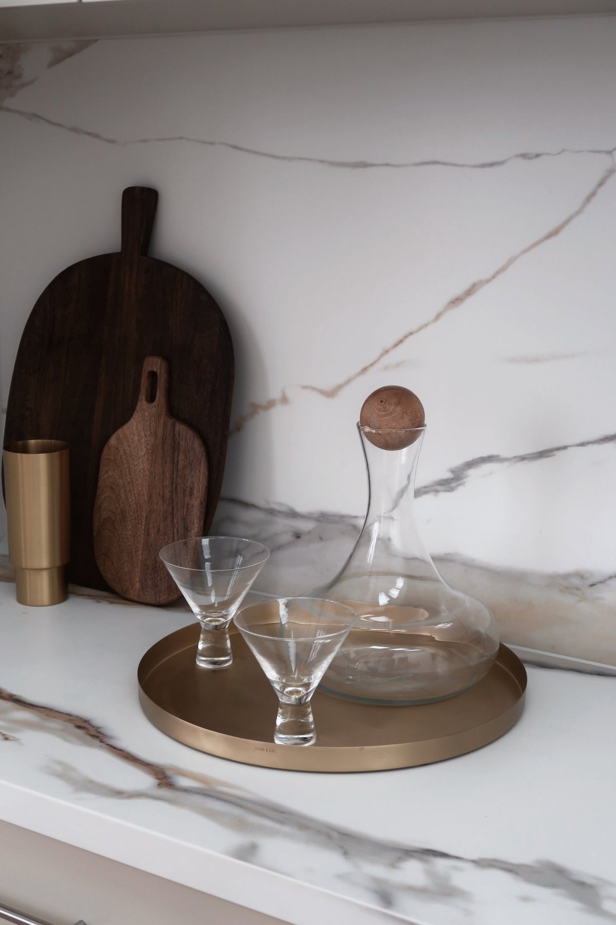 GEO ROUND TRAY | Brass - Shop premium Home Decor for modern interiors - premium homewares - luxury home decor online