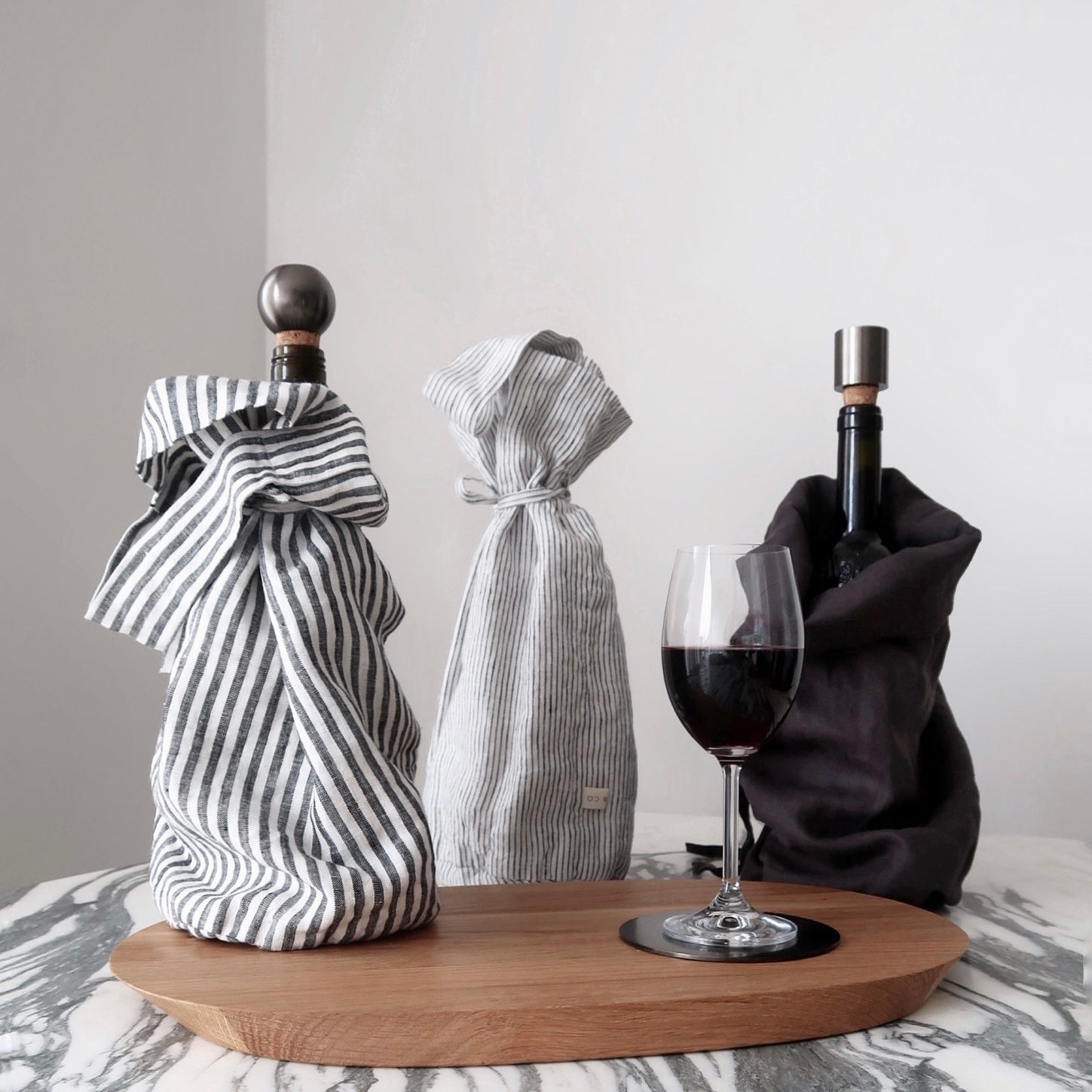 STONEWASHED LINEN BOTTLE POUCH | Charcoal - Shop premium Home Decor for modern interiors - premium homewares - luxury home decor online