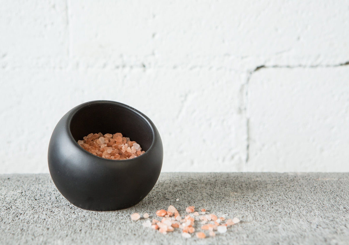 CENTURY SPHERE HOLDER | Black - Shop premium Home Decor for modern interiors - premium homewares - luxury home decor online
