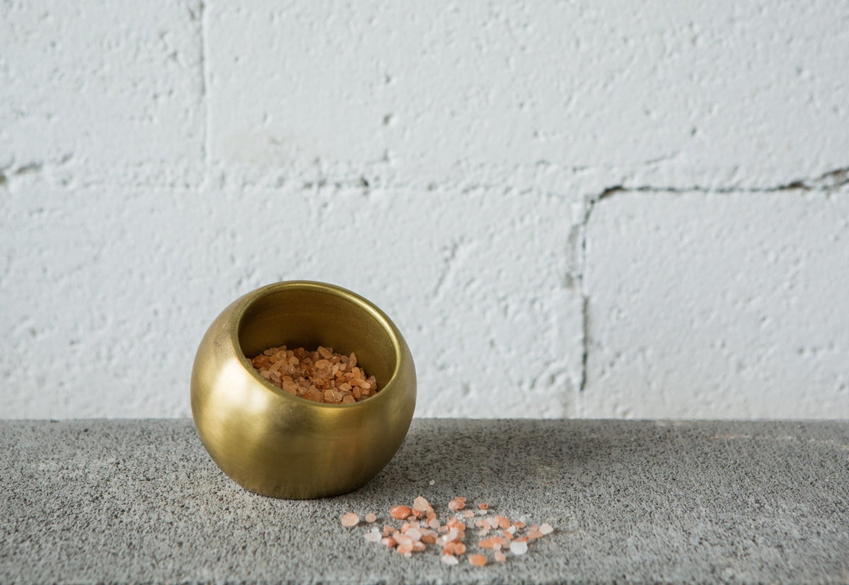 CENTURY SPHERE HOLDER | Brass - Shop premium Home Decor for modern interiors - premium homewares - luxury home decor online